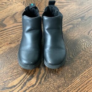 Native Chelsea boots